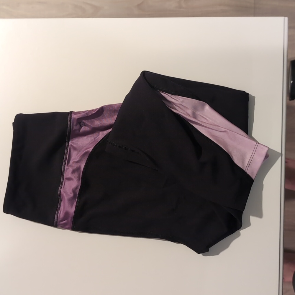 MOVING SALE! Peloton Colorblock speed leggings